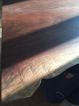 Load image into Gallery viewer, Dining room table
